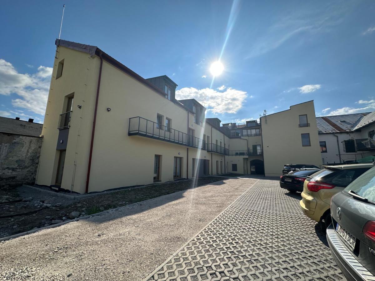 - Centre - Main Square Apartment *